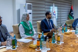 متابعة مستجدات مشروع توظيف خريجي التخصصات النفطية