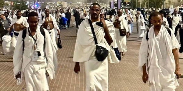 الأحد القادم أولى رحلات عودة الحجَّاج الليبيين
