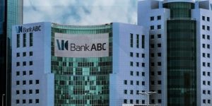 "فيتش" ترفع التصنيف الائتماني لبنك ABC إلى "BBB-"  