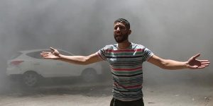 جيش الاحتلال يكثف قصفه لغزة ويستهدف مسجدًا ومنازل تؤوي نازحين