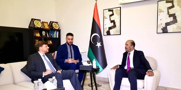 الكوني يناقش مع سفير إسبانيا استمرار دعم بلاده لجهود الرئاسي