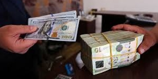 تراجع  صرف العملات الأجنبية مقابل الدينار الليبي في السوق الموازي