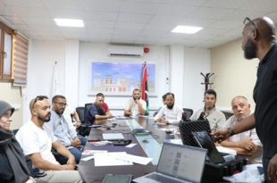 مفوضية الانتخابات تدرب فرق توزيع بطاقة الناخب على أجهزة التحقق الإلكتروني