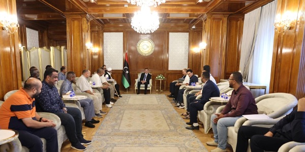 الدبيبة يشدد على الجدول الزمني لتنفيذ مشاريع عودة الحياة بالجنوب