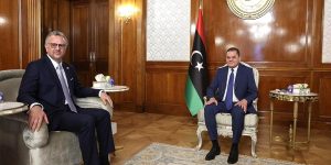 الدبيبة يبحث مع مستشار ترامب الشراكة الاقتصادية ويدين العدوان على غزة