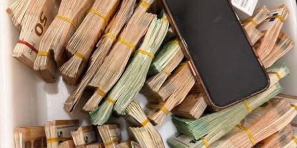 احباط محاولة تهريب اكثر من مليون يورو عبر مطار مصراتة