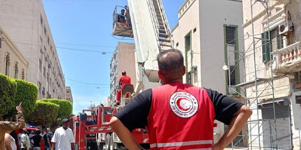 إخماد حريق بطرابلس وإسعاف مُصابين