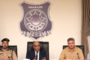 الداخلية: بحث تنظيم حركة النقل الثقيل وتخفيف الازدحام المروري