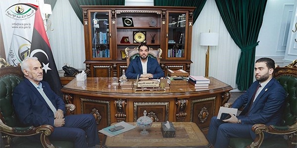 قادربوه وشليبك يبحثان صيانة وتطوير المطارات الليبية