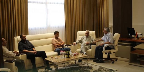بحث إنشاء محطة أبحاث للنخيل بين فلاحي هون ومركز البحوث الزراعية