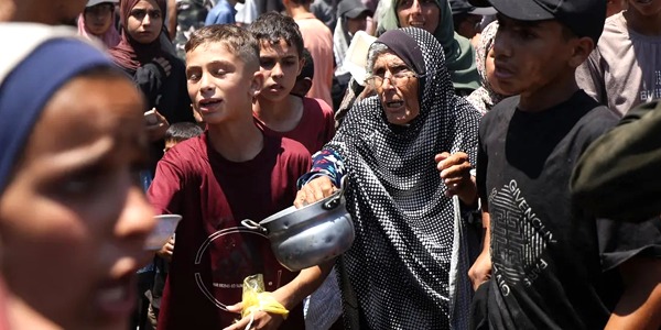 استشهاد 93 فلسطينياً برصاص الاحتلال في غزة كانوا ينتظرون الطعام