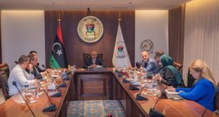 البعثة تتابع مع وزارة الدفاع حماية الأطفال والإصلاحات الأمنية