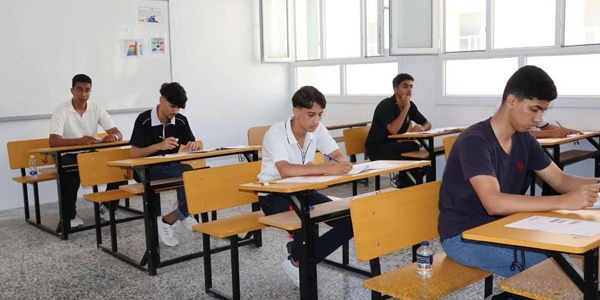أكثر من 128 ألف طالبًا ينهون امتحانات الشهادة الثانوية