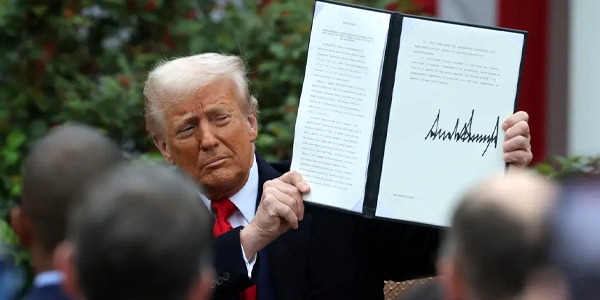 ترامب يهدد بفرض رسوم 30% على واردات المكسيك والاتحاد الأوروبي