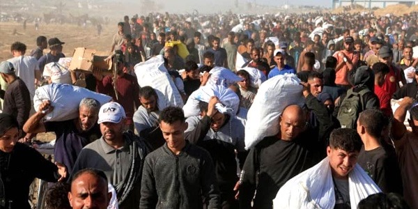 برنامج الأغذية العالمي: سكان غزة يموتون جوعاً والمساعدات تتعرض للهجمات
