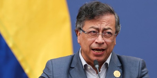 رئيس كولومبيا يهدد بتغيير عقد جلينكور للفحم إذا واصلت التصدير لإسرائيل