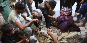 مجزرة مساعدات بدير البلح وسقوط 20 شهيدًا