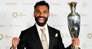 محمد صلاح يتوج بجائزة أفضل لاعب في الدوري الإنجليزي للمرة الثالثة ويدخل التاريخ