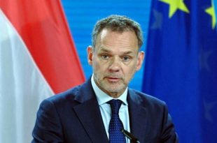 استقالة وزير خارجية هولندا بسبب فلسطين