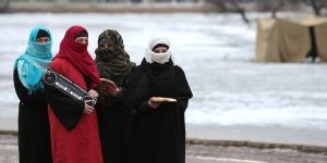 "طالبان" تغلق بشكل جماعي صالونات التجميل النسائية في كابل