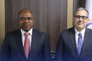 وزير النفط يبحث مع الجانب الأمريكي دعم الإنتاج في مجال النفط