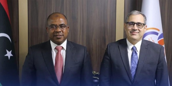وزير النفط يبحث مع الجانب الأمريكي دعم الإنتاج في مجال النفط