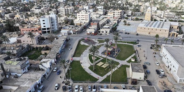 تسليم الدفعة الأخيرة من صكوك تعويضات متضرري حرائق الأصابعة