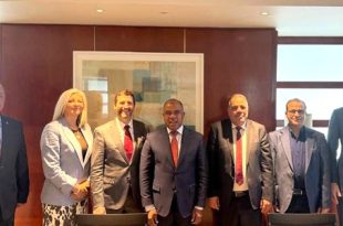 بحث فرص التعاون بين مؤسسة النفط و"شيفرون" الأمريكية