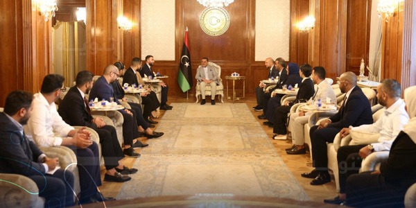 الدبيبة يلتقي الفائزين بانتخابات البلديات ويؤكد على دعم اللامركزية