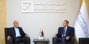 مفوضية الانتخابات والهيئة التأسيسية تبحثان المسار الدستوري الليبي