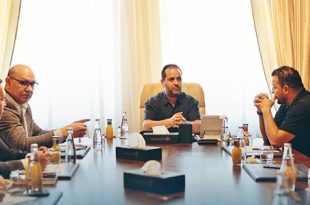 بلدية زوارة تبحث تنفيذ مشاريع خدمية وتنموية جديدة