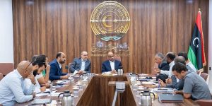 الجويفي يبحث مع صندوق الإنماء آليات تسريع تنفيذ الوحدات السكنية الجاهزة