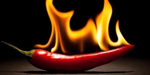 الطعام الحار: متعة أم ضرر؟ أخصائية تغذية تجيب