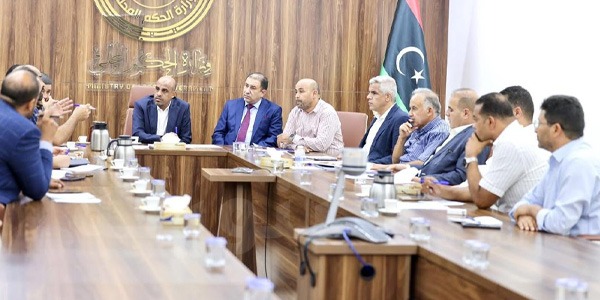 الحكم المحلي توجه بإجراءات عاجلة لمواجهة ارتفاع منسوب المياه الجوفية بزليتن