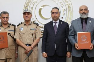 وزارة العمل توقع مذكرة مع الجوازات لتنظيم سوق العمل