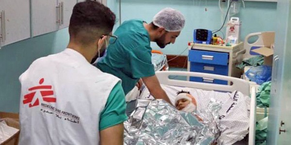 أطباء بلا حدود تعلق عملياتها في غزة نتيجة الهجوم الإسرائيلي