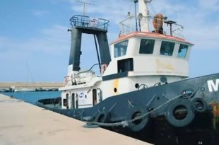 ميناء المنطقة الحرة سرت يستلم أول قاطرة بحرية