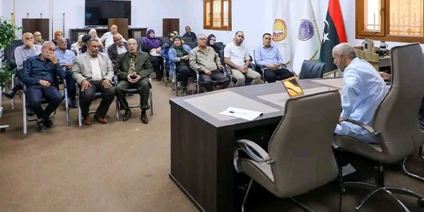 محاضرة ببنغازي حول التحديات المعاصرة للغة العربية وسبل مقاومتها