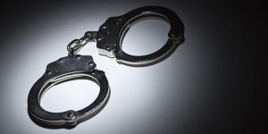 سجن مواطنة بتايوان لتزوير وثائق مالية باستخدام بصمات رجل متوفى