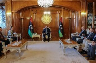 الدبيبة ومسؤول إندونيسي يبحثان تعزيز العلاقات وتشكيل لجنة لمعالجة الملفات الاقتصادية