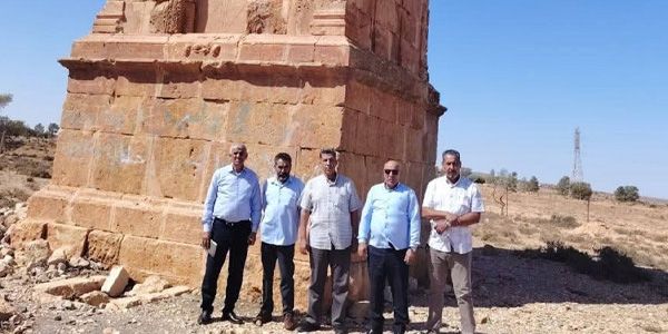 مصلحة الآثار تتابع المواقع الاثرية بمنطقة العربان