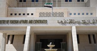 الخارجية السورية تبدأ في منح تذاكر المرور للسوريين المقيمين في ليبيا للعودة إلى الوطن