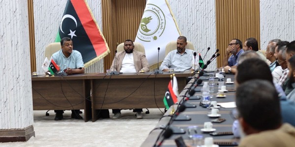 تشكيل لجنة فنية لتحسين خدمات الاتصالات والإنترنت في غدامس والمناطق الحدودية
