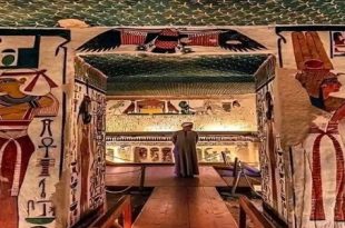 افتتاح مقبرة فرعونية بعد قرنين على اكتشافها