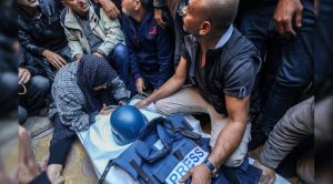 اليونسكو أدانت استهداف 69 صحفيا فقط من 254 استشهدوا في غزة