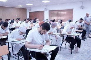 هل يلبي التعليم الجامعي طموحات الطلبة؟