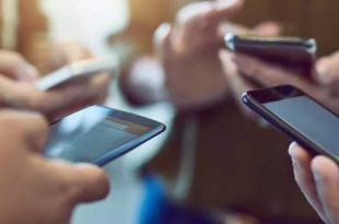 الاطباء يحذرون: الشاشات تجهد العينين وتفاقم خطر الغلوكوما