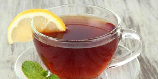 هل الشاي يعزز فعالية الليمون في مقاومة نزلات البرد