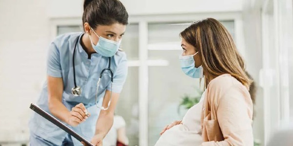 الولادة الطبيعية بعد القيصرية.. بين رغبة الأم وتقديرات الطبيب