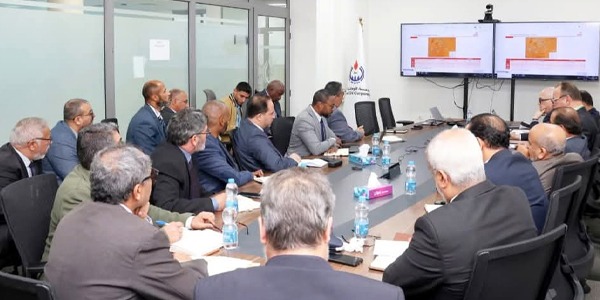 مؤسسة النفط تناقش مع “بونا” البولندية خطط الاستكشاف في حوض مرزق